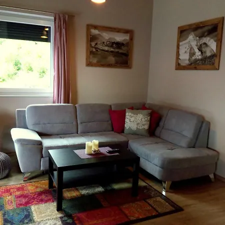 Alpine Apartment *