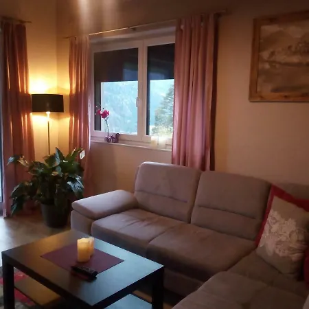Alpine Apartman *